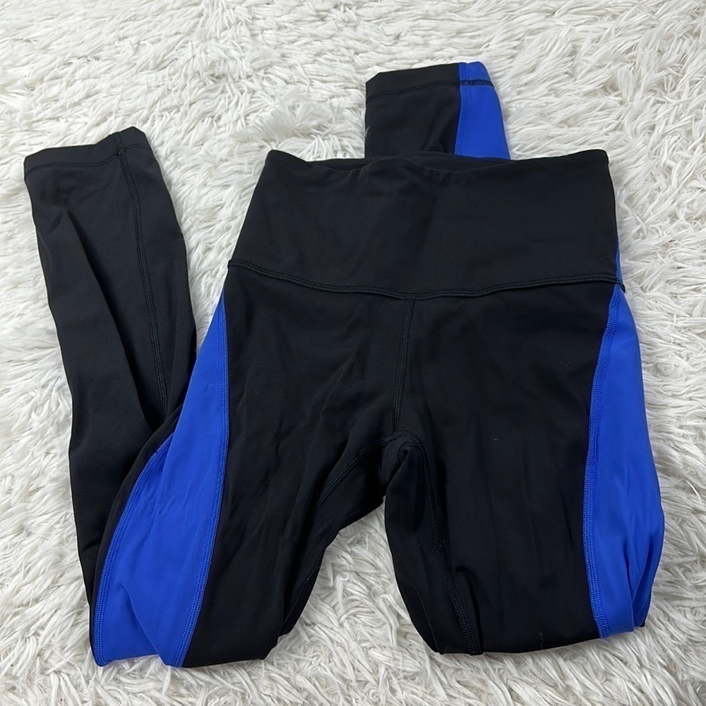 Lululemon Kick Serve Sweat Tight 25" Black / Blazer Blue / White